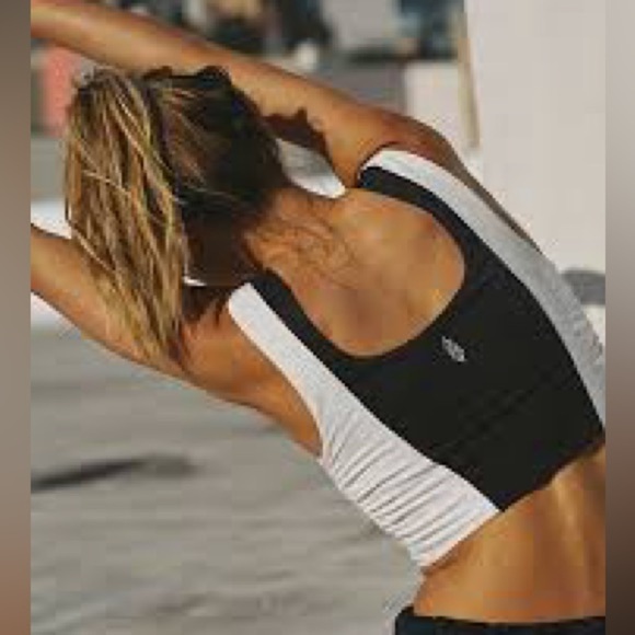 Free People Movement Heart to Heart Block Cami Midnight Navy/White SZ Large NWT - Picture 3 of 8